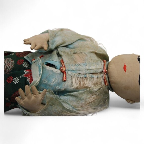 Vintage Handmade Cloth Doll In Traditional Asian Outfit - Picture 7 of 10